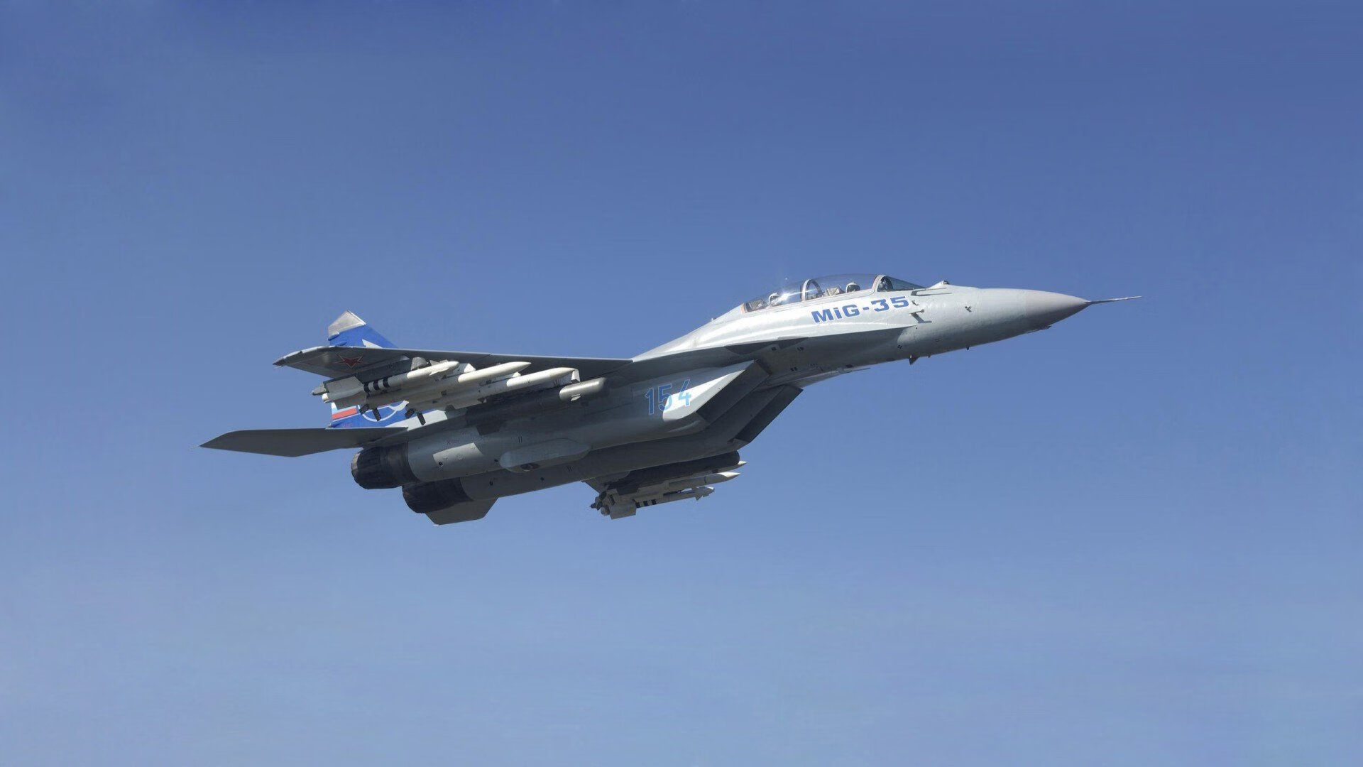 凯尔·查默斯精彩表现助力团队荣誉,凯尔查尔莫斯游泳