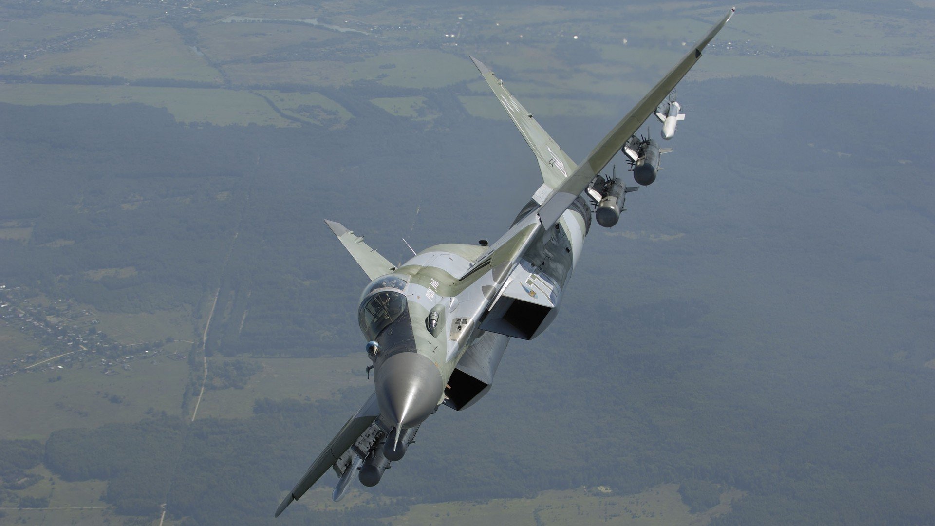 湖人主帅称赞浓眉篮下威慑力十足,湖人队浓眉是谁